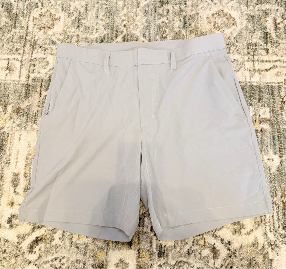 Fabletics Mens Gray Shorts Size Large New with Tag